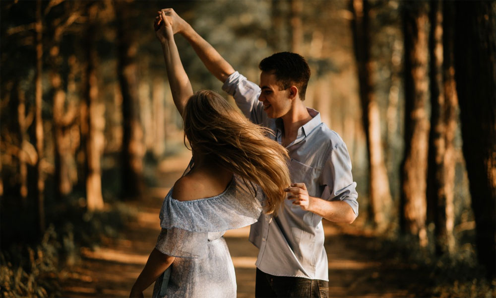 15 Love Quotes That Will Make Your Heart Skip A Beat