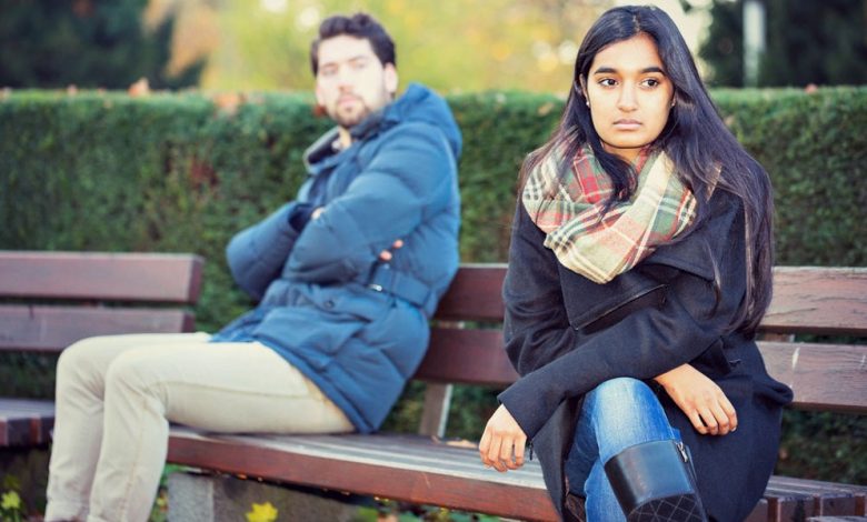 15 Emotionally Abusive Relationship Signs People Ignore Until It’s Too Late