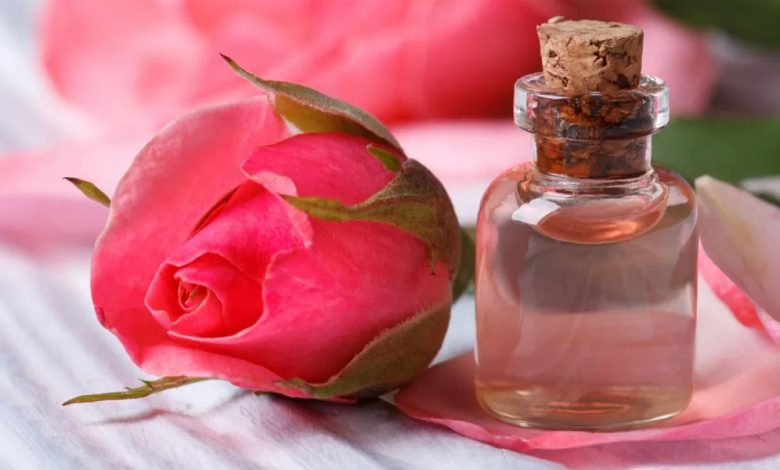 Rose Water and 5 Proven Skin Benefits