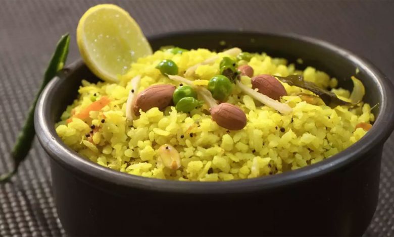 Make Poha For A Low Calorie Breakfast